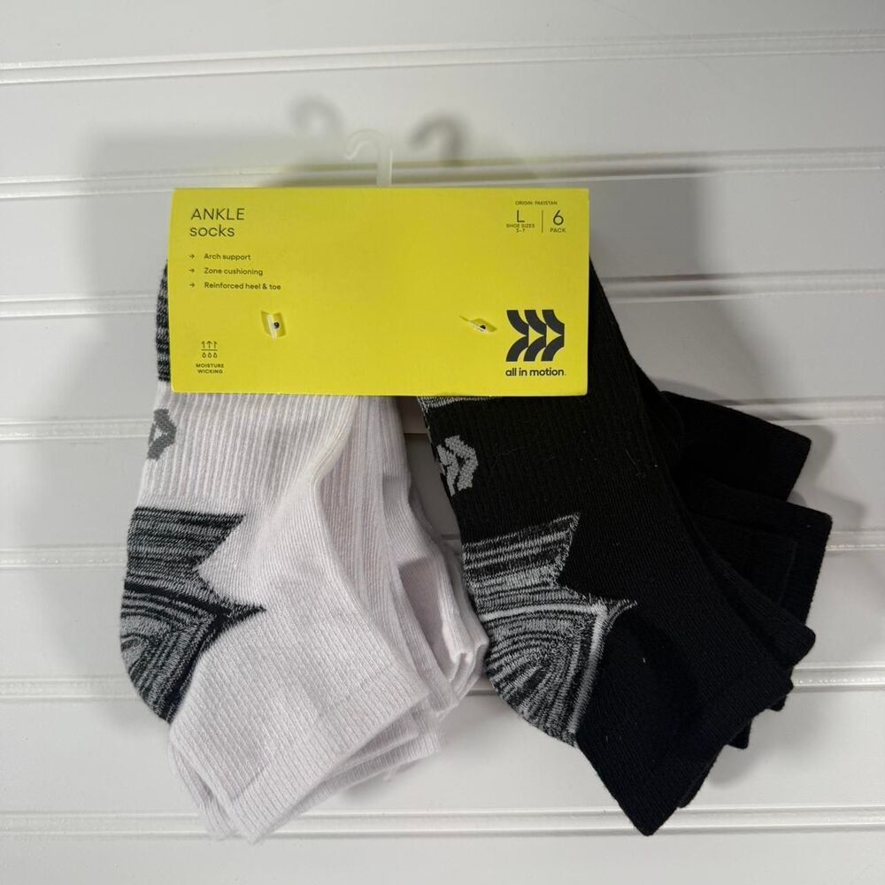 NEW All in Motion Kids Socks